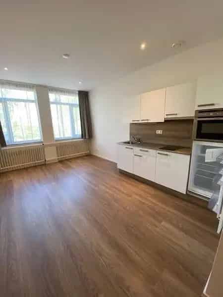Studio Oostergoweg 35m2 Slaapnis Badkamer Keuken