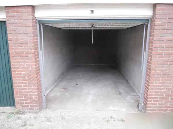 Garagebox te Huur Benthuizen 17m2 Opslag Parkeren