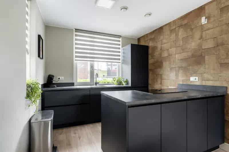 Energiezuinige 2-kapper met 4 slaapkamers en garage Nabij Centrum