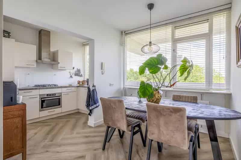 Instapklaar appartement Vlaardingen 3 slaapkamers balkon