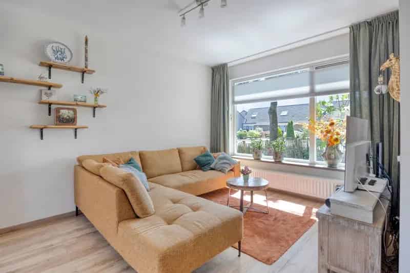 Huis te koop Heteren 5 slaapkamers moderne keuken royale tuin