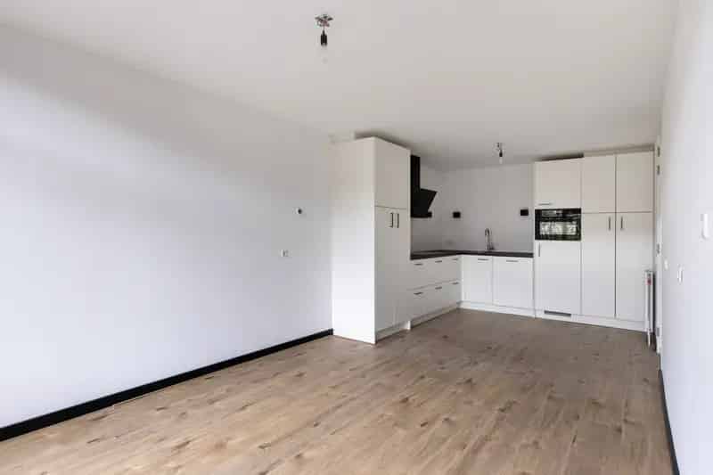 Schiedam 3 kamer appartement te koop gerenoveerd
