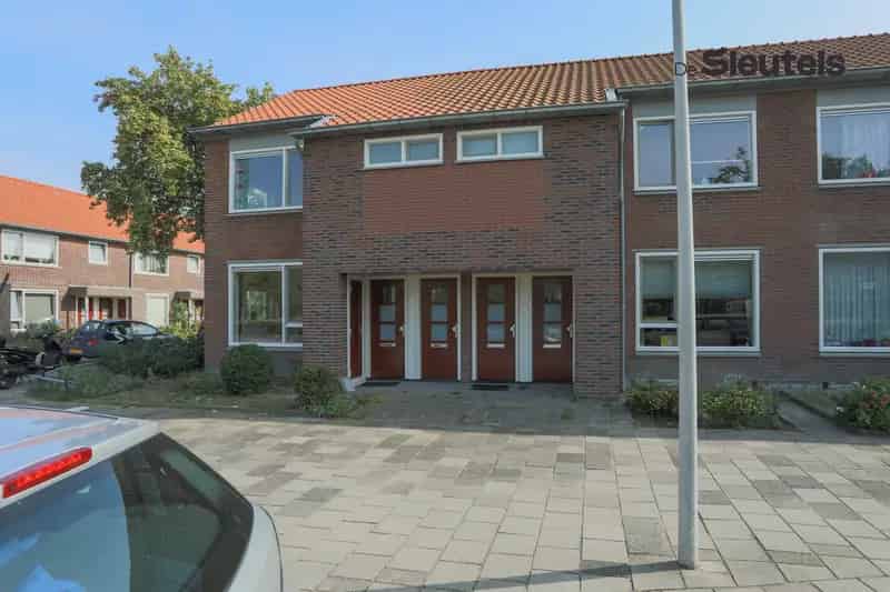 2 Kamer Benedenwoning Leiden Ruime Tuin Berging