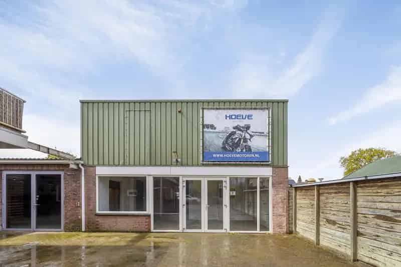 Bedrijfsruimte te Huur Nieuwleusen 342m² Winkelruimte