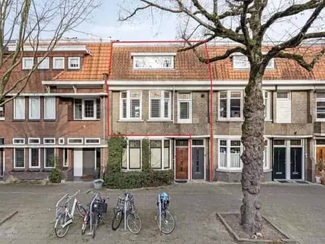 Jaren 30 Bovenwoning Bergen op Zoom Instapklaar