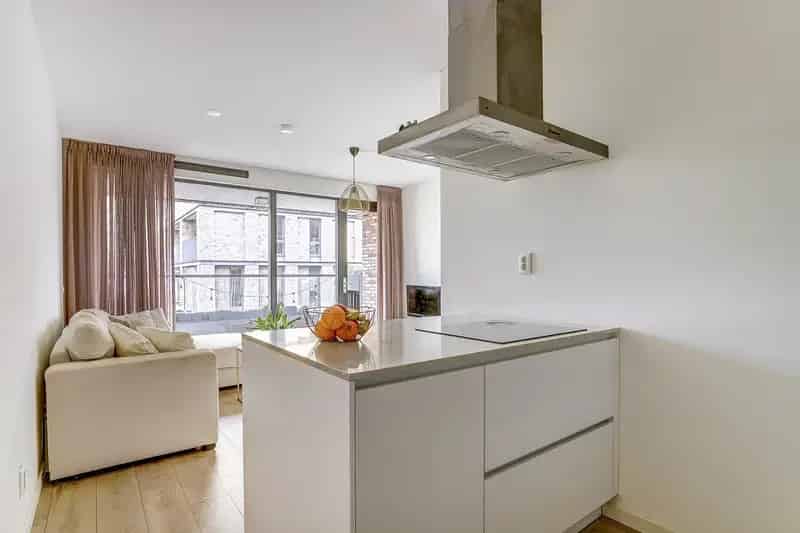 Luxe 2 Kamer Appartement Amsterdam Ruim Balkon
