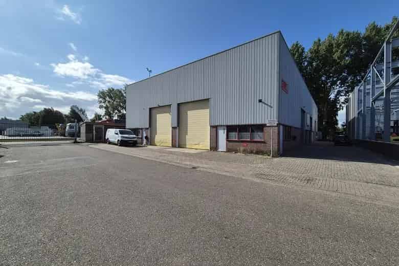 90m2 Bedrijfsruimte te Huur Hardinxveld-Giessendam