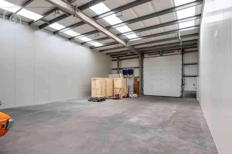 Bedrijfshal te Huur Stellendam 206m2 Deltahaven