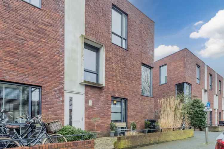 Huis Te Koop , 42, Los Angelesstraat, Den Haag, Zuid-Holland