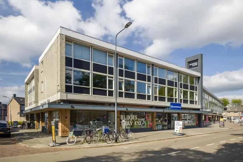 223m2 Winkelruimte te Huur Den Bosch Rivierenplein