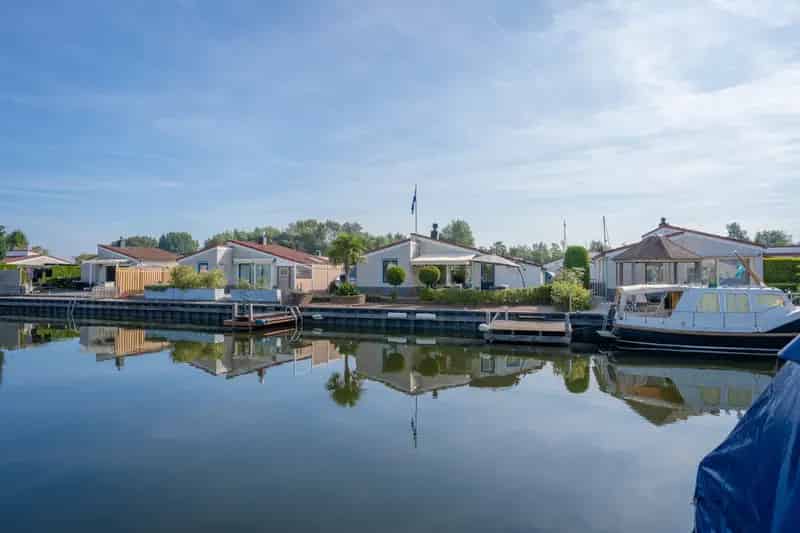 Recreatiewoning te koop Aqua Horst 2 slaapkamers aanlegsteiger