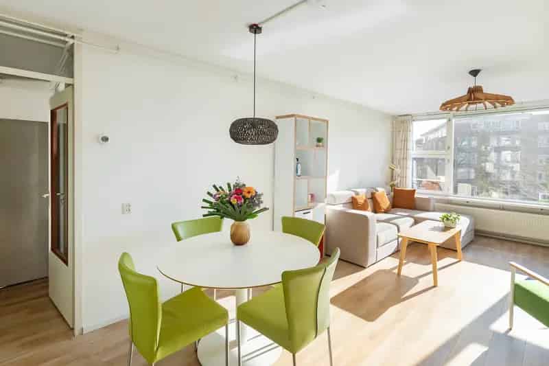 Ruim 2-kamerappartement Amsterdam Oost  Balkons Zonnepanelen
