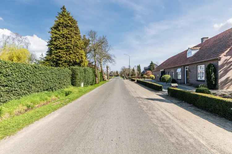 Vrijstaande Boerderij Budel Ruim Perceel 3500m2