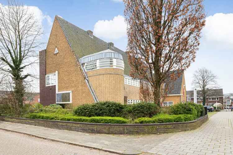 Kantoorruimte Gouda: Moderne ruimte nabij station voor zorgorganisaties