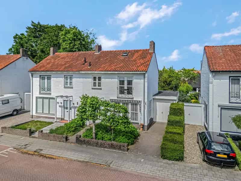 Huis te koop Ede Oortveldlaan: 4 slaapkamers, tuin en garage