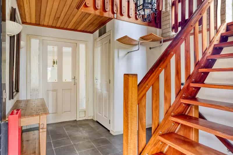 Ruime Splitlevel woning te koop in Terheijden