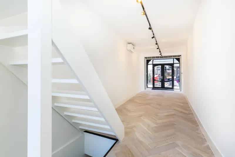 Winkelruimte met bovenwoning Schiedam