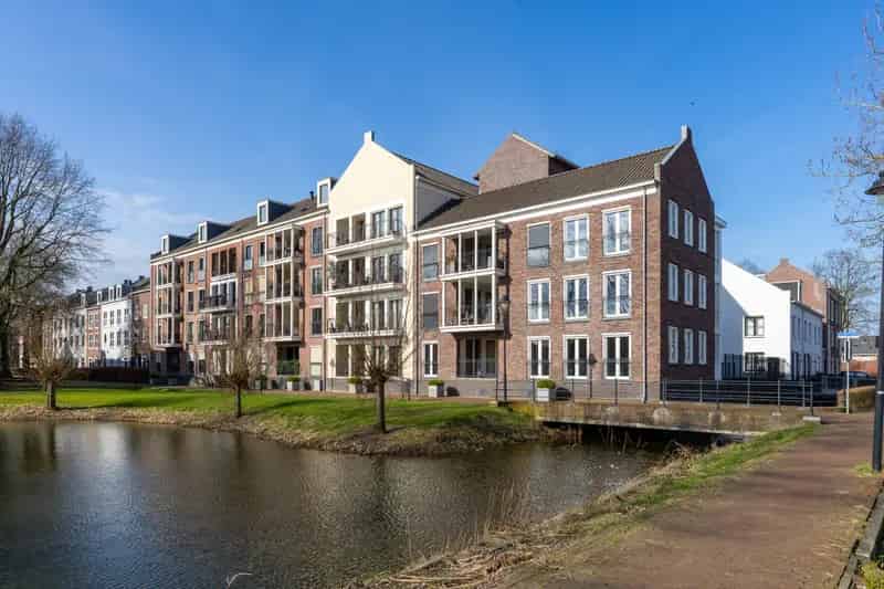 3-kamerappartement Bemmel Centrum - Luxe appartement met vijverzicht