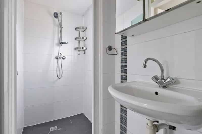 Tussenwoning Beverwijk Kerkbeeklaan 3 slaapkamers starterswoning tuin