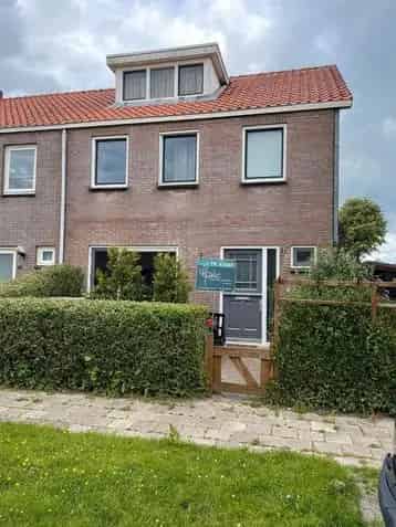 Ruime Hoekwoning 5 Slaapkamers Ossenzijl Weerribben