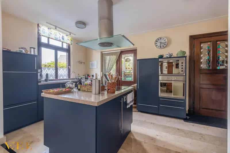 Ruime Karaktervolle Hoekwoning Tegelen