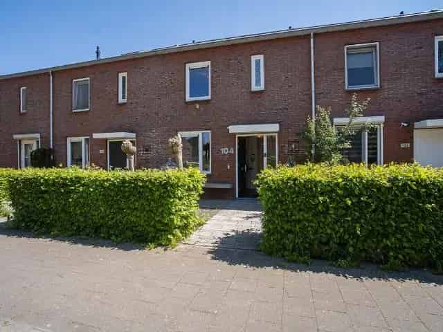 Tussenwoning Floriande 3 slaapkamers grote tuin