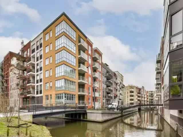 Diemen Grachtenappartement 70m2 Instapklaar