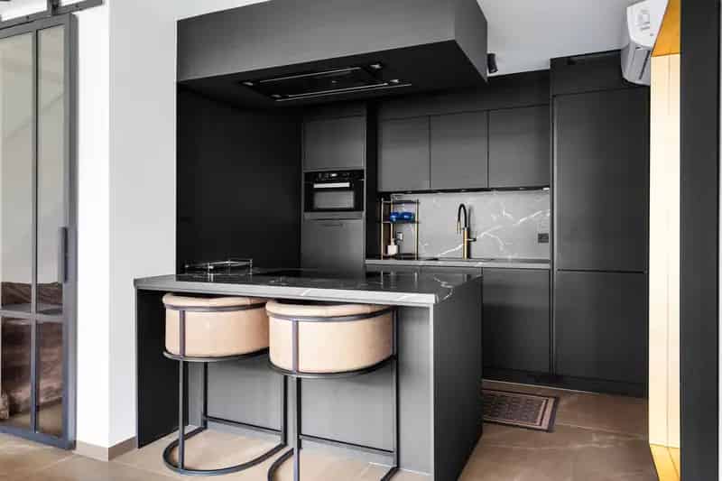 Luxe Bovenwoning Rotterdam Hillelsluis 3 Slaapkamers Balkon