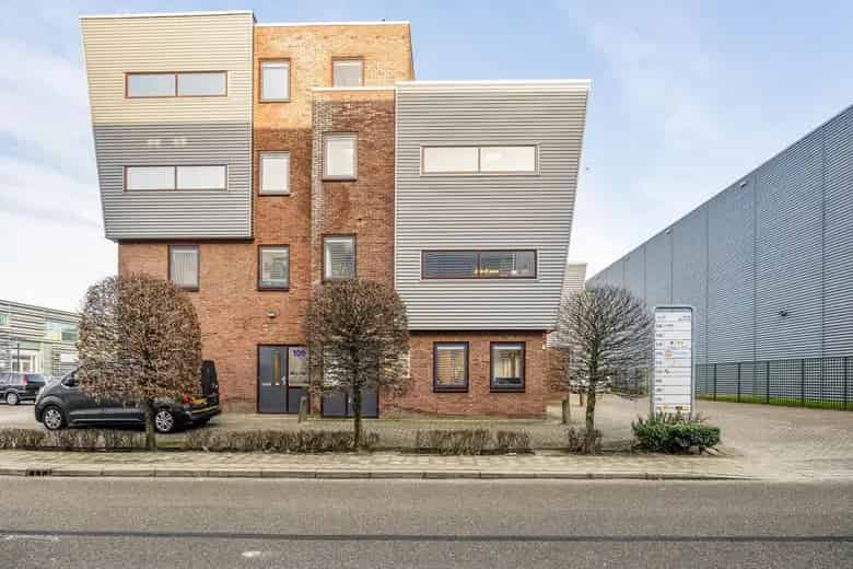 170m2 Kantoorruimte te Koop Nieuw Vennep