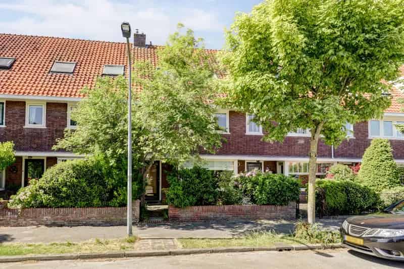 5 Slaapkamers Huis te Koop Hilversum Ruime Tuin Luxe Woonkeuken