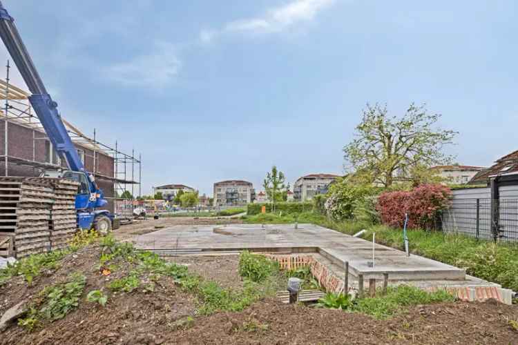 Bouwkavel Tiel: Royale Kavel met Vergunning en Fundering