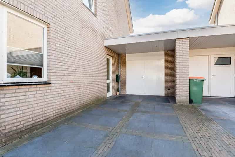Royale Tweekapper Gageldonk Breda Garage Tuin
