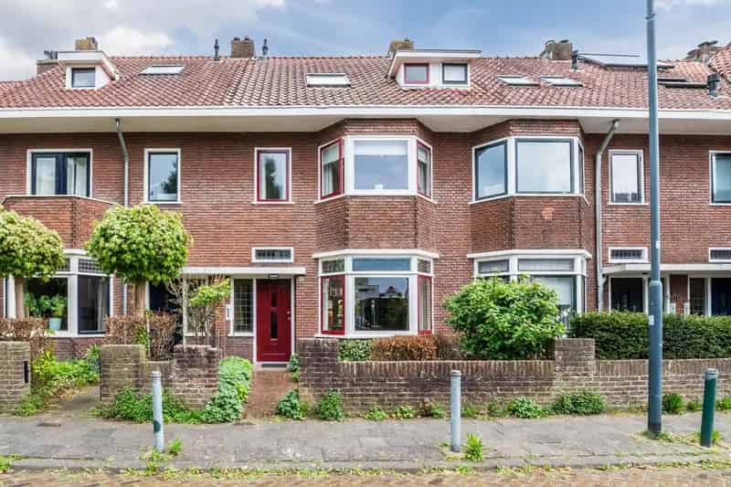 Ruime jaren 30 woning Breda 5 slaapkamers tuin nabij centrum