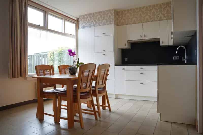 Ruime gezinswoning Draaibrug 4 slaapkamers grote tuin