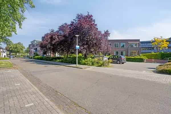 Ruim Appartement Someren begane grond 2 slaapkamers parkeerplaats