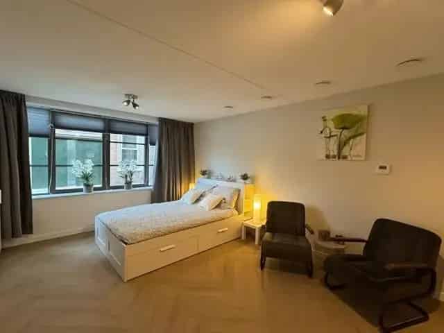 Nieuwbouwwoning Spoorzone Tilburg Nabij Station Gemeubileerd