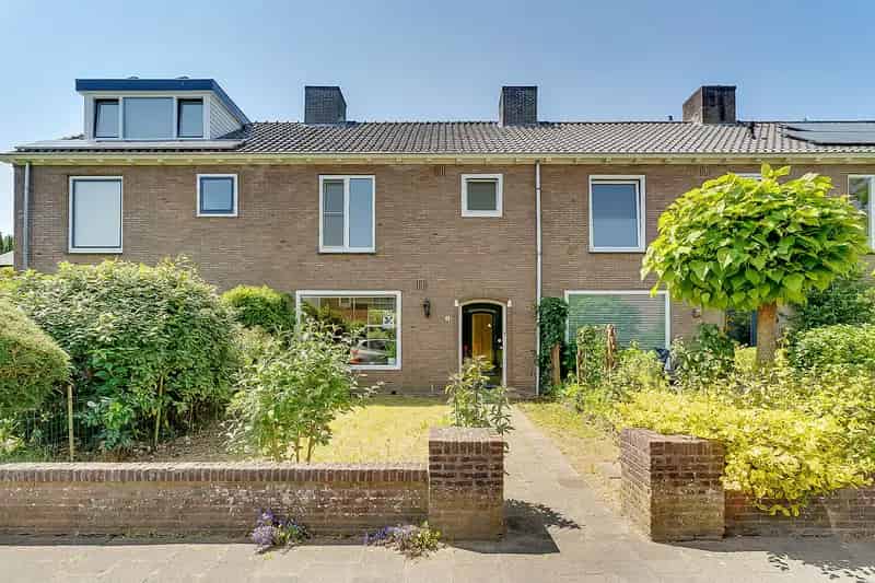 Huis te koop Den Dolder: 4 slaapkamers, tuin, Energielabel B