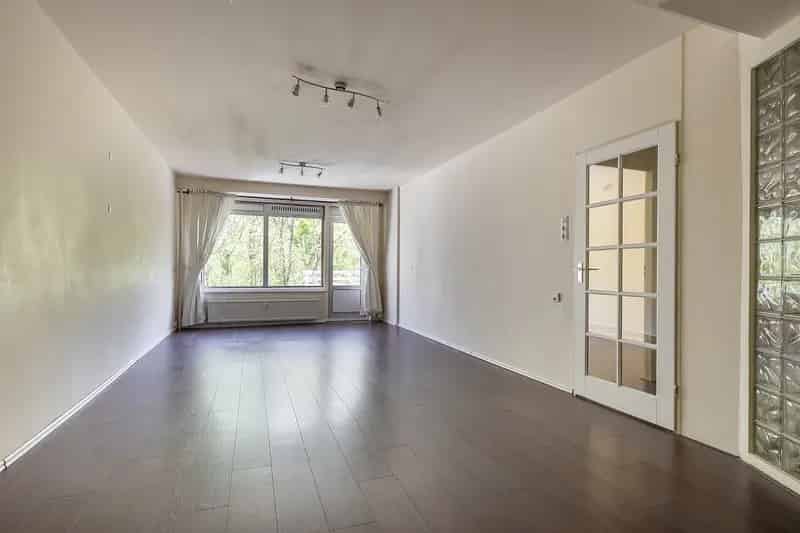2 Kamerappartement Amsterdam Rembrandtpark  Eigen Parkeerplaats