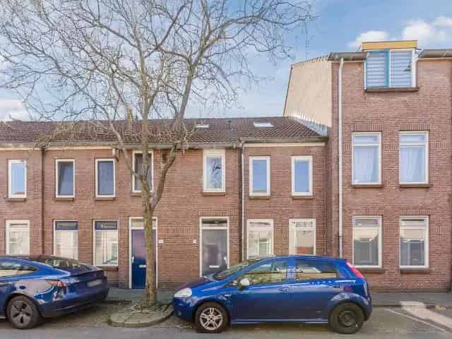Ruime Gezinswoning te Koop in Terneuzen 4 Slaapkamers