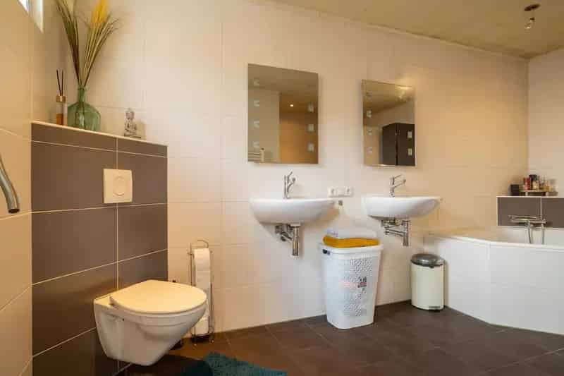 Ruime Kluswoning Enschede 3 Slaapkamers Grote Tuin