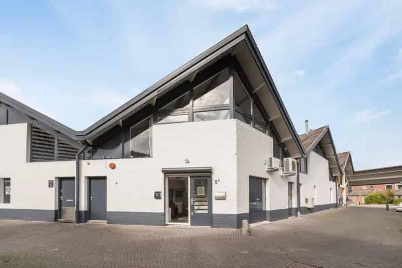 Winkelruimte te Huur Tilburg 80m² Winkelcentrum De Blaak