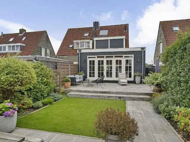 2-onder-1-kapwoning Broek in Waterland A-label Ruime Tuin