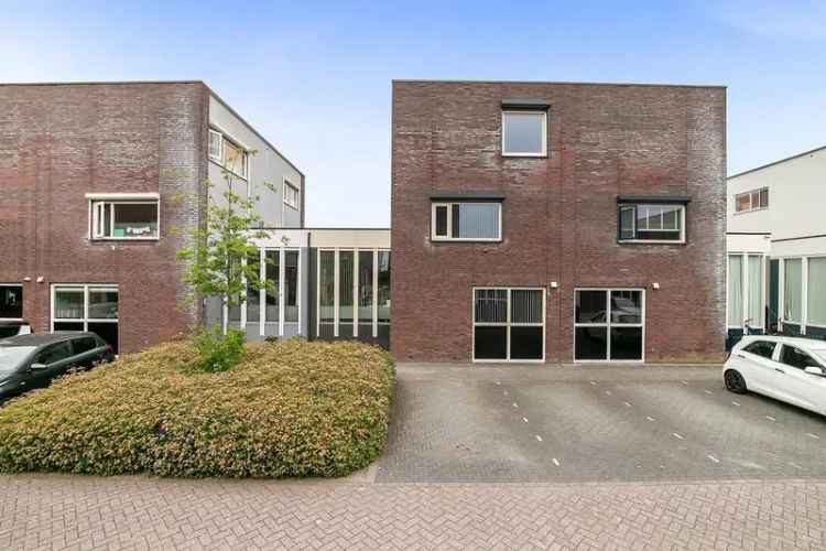 Ruime geschakelde woning 4 slaapkamers Maaswijk