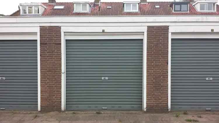 Garagebox Te Huur in Naarden, Noord-Holland