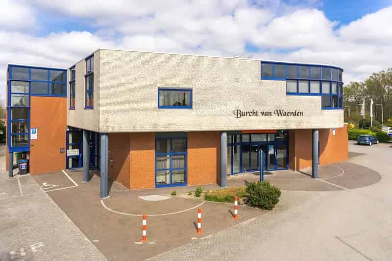 Kantoorruimte te huur Waardenburg 190m2 Showroom Praktijkruimte