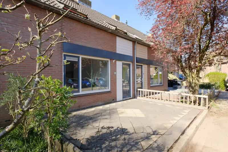 Ruime Tussenwoning Wijk bij Duurstede 3 slaapkamers  Zonnige Tuin