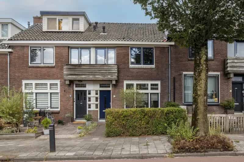 EEN INSTAPKLAAR Jaren 30 HUIS MET KARAKTER Gouda