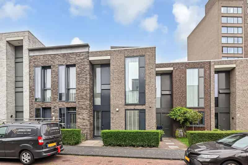 Moderne Eengezinswoning Ypenburg A+ Label Zonnepanelen