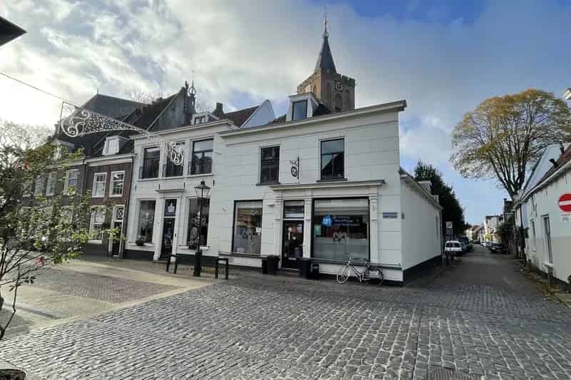 Winkelruimte te huur Naarden Centrum 166m²