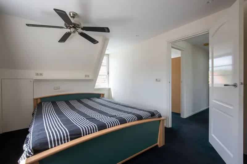 Jaren 30 woning Aalsmeer 3 slaapkamers uitbouw diepe tuin